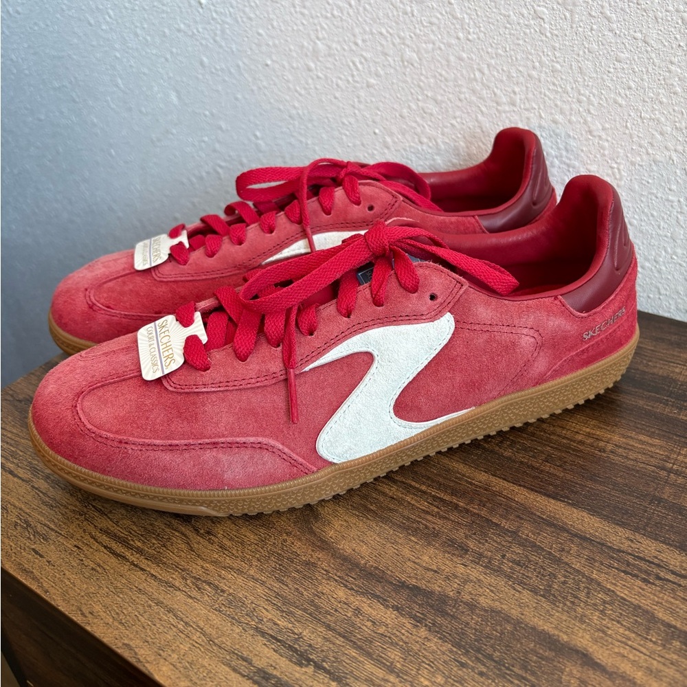 Skechers Women’s Hotshot Varsity Crew Sneakers